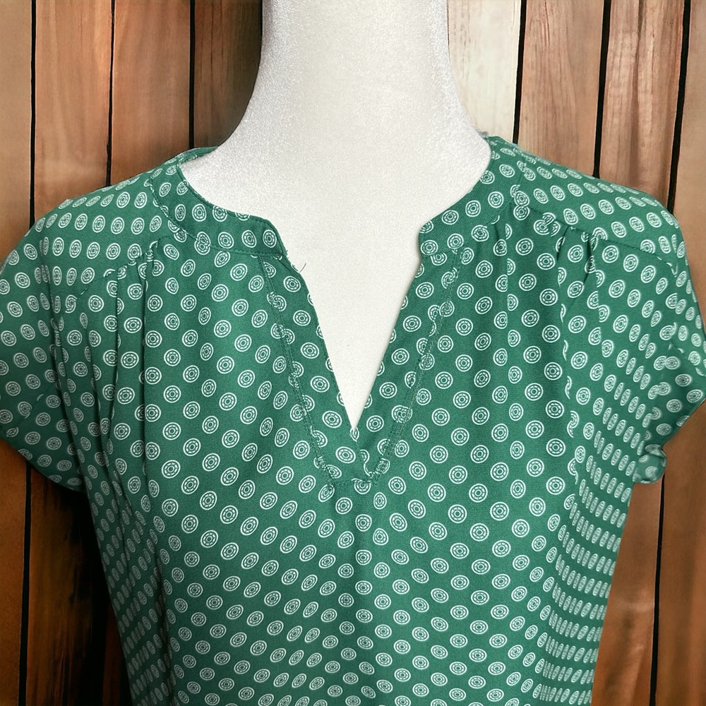 Banana Republic blouse, size small. - Picture 2 of 4